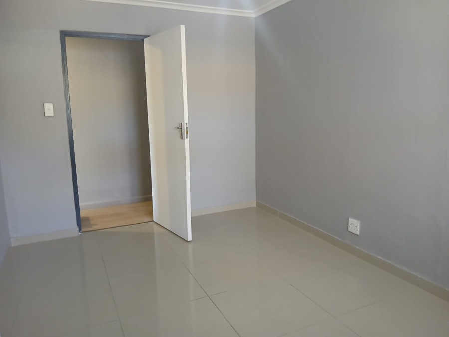 To Let 2 Bedroom Property for Rent in Parow Valley Western Cape